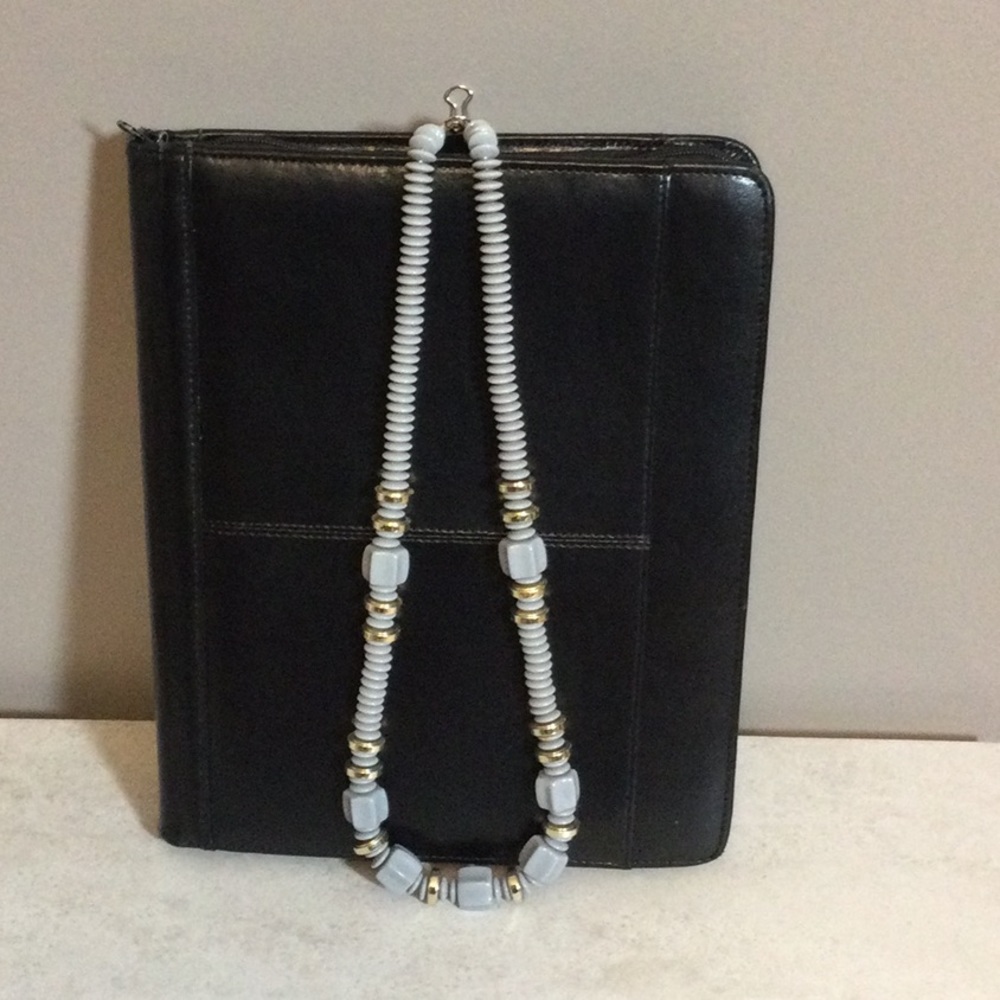 14.5” gray with gold bead retro necklace - Picture 2 of 6